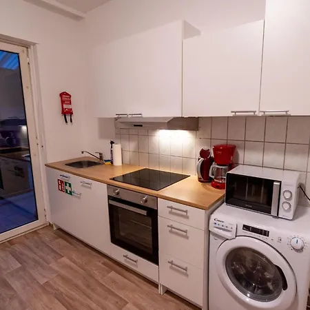 Schicke Grosszuegige Monteurwohnung Апартаменты Людвигсхафен-на-Рейне